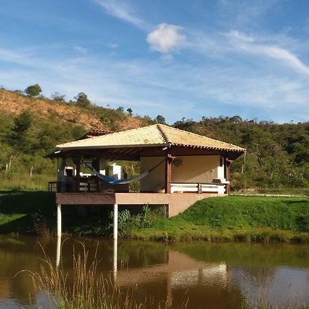 Отель Jardim Dos Sonhos Санту-Антониу-ду-Лейти Экстерьер фото