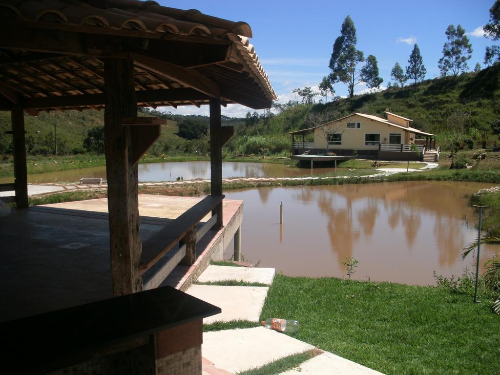 Отель Jardim Dos Sonhos Санту-Антониу-ду-Лейти Экстерьер фото